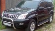 Продам Toyota Land Cruiser Prado 120 V6 4.0i :: <div class='title'>Текст объявления</div><div class='desc'>Продам в Раменском: Toyota Land Cruiser Prado 120 V6 4.0i в идеале.
2005 г.в., реальный пробег 86 100 км, бензиновый V6 4.0i 249 л.с., АКПП, В РФ с 2006 года, Японская сборка, ИДЕАЛЬНОЕ ТЕХНИЧЕСКОЕ СОСТОЯНИЕ, ОТЛИЧНЕЙШЕЕ ВНЕШНЕЕ СОСТОЯНИЕ, 2-ой заботливый бережный аккуратный хозяин, бережная аккуратная эксплуатация (эксплуатация только по местности-Раменское, авто на данный момент не эксплуатируется), своевременное обслуживание, тщательный уход, 3 комплекта оригинальных ключей, 100% не бит и не крашен, в салоне не курили, полный электропакет, пневмоподвеска, спутниковая сигнализация, механический замок на АКПП, практически новый комплект зимней резины, быстро сниму с учета. Авто в ИДЕАЛЕ.
P.S. Если не отвечаю на звонок, попробуйте позвонить позже.</div><div class='title'>Контакт</div><div class='contact'>Телефоны: 8-926-328-26-46, Геннадий</div><div class='title'>Цена</div><div class='price'>1 450 000 руб.</div><div class='title'>Фото:</div><div class='images_box'><img src='http://kratovo.net/components/com_djclassifieds/images/41_toyota.jpg.ths.jpg' /><img src='http://kratovo.net/components/com_djclassifieds/images/41_toyota2.jpg.ths.jpg' /><img src='http://kratovo.net/components/com_djclassifieds/images/41_toyota3.jpg.ths.jpg' /></div>